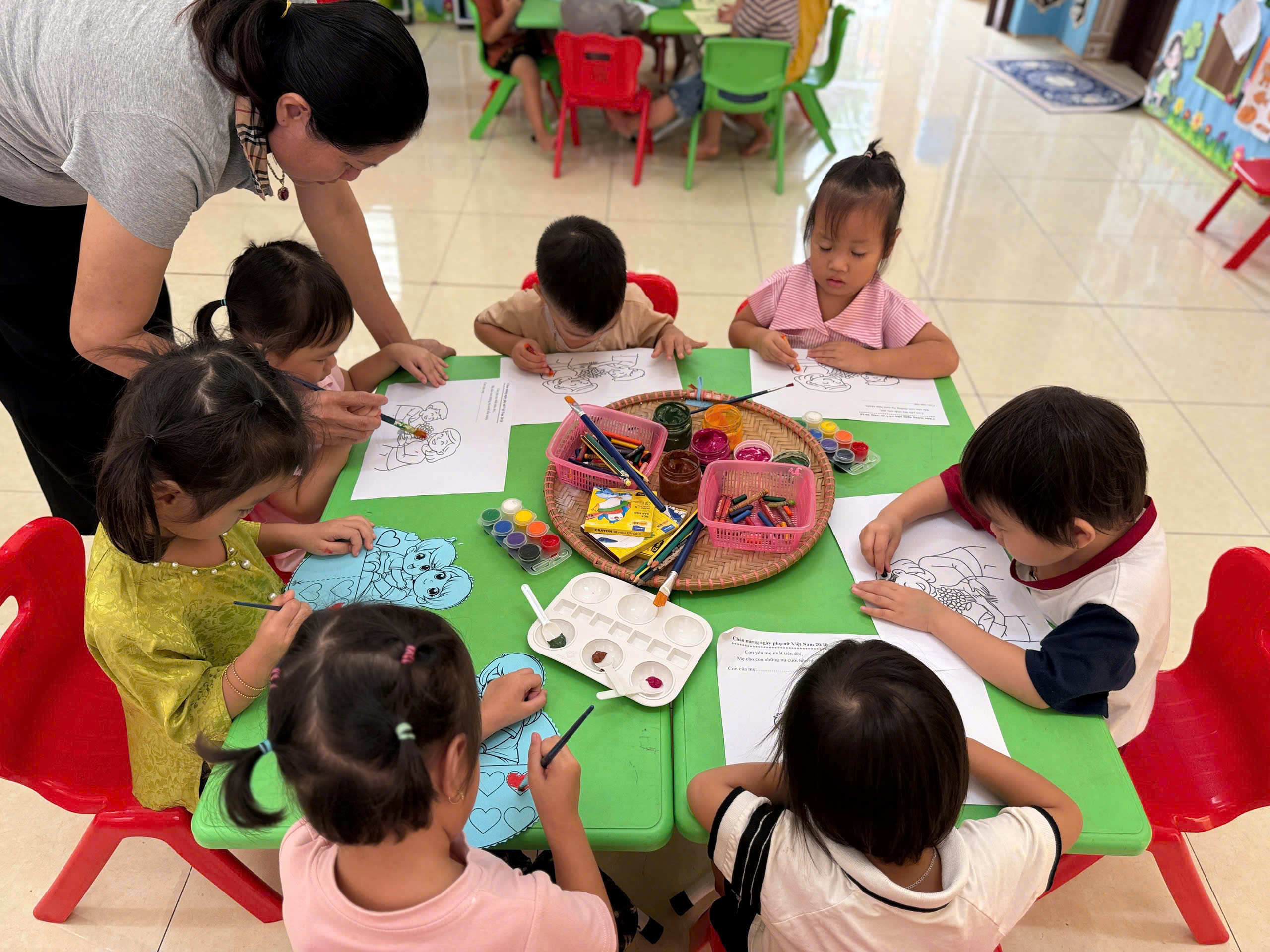 Ảnh hoạt động tạo hình lớp 3 Tuổi B