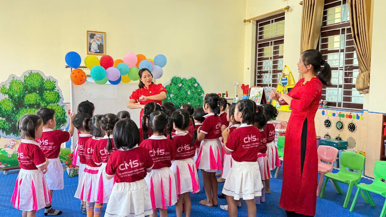 Ảnh một hoạt động trong lớp học