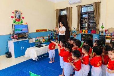 Ứng dụng công nghệ số trong tổ chức các hoạt động cho trẻ 24–36 tháng