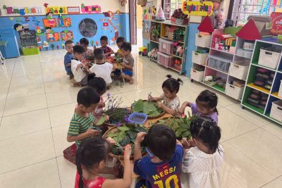 Xây dựng môi trường lớp học mở giúp trẻ 3-4 tuổi  tự do khám phá và phát triển năng lực của các con lớp 3 tuổi A2 trường Mầm non Đồng Thịnh B