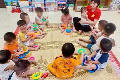 Trường Mầm non Nghĩa Minh – Đồng hành cùng bé trong những ngày đầu đến lớp – gia đình và cô giáo cùng giúp bé nhanh thích nghi