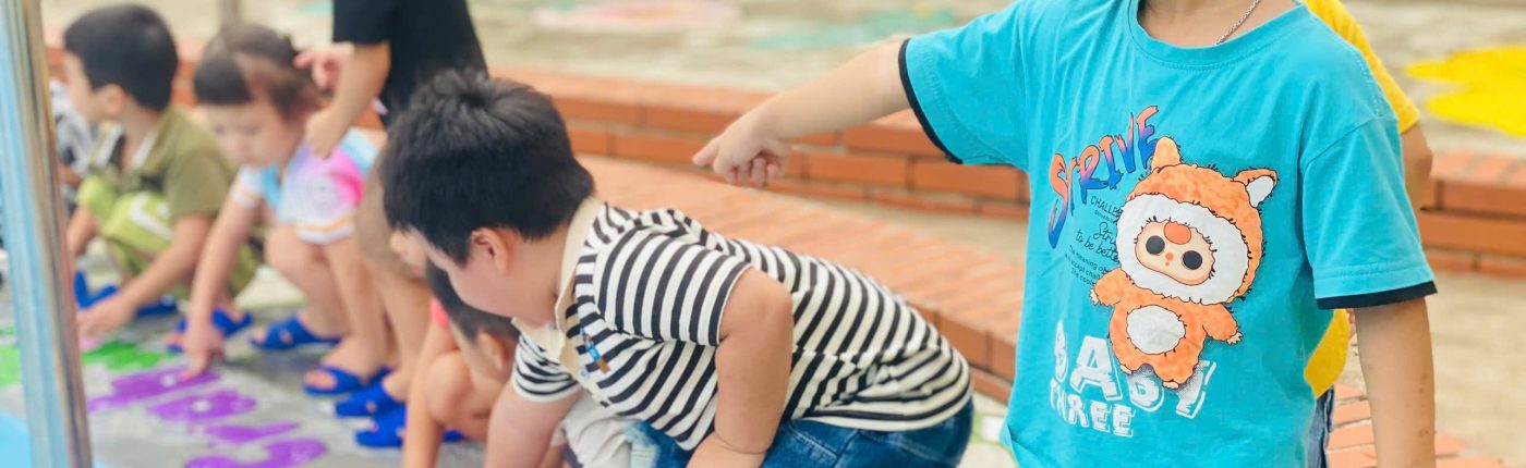 Khu trải nghiệm bể vầy – Lớp 4 tuổi B