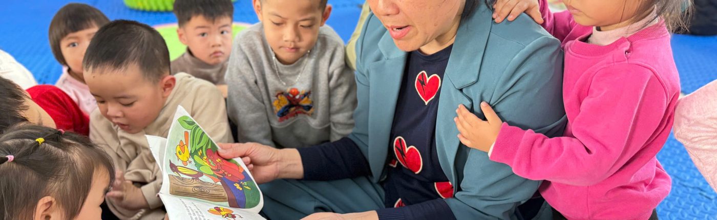 Ảnh trẻ học ” Làm Quen văn học” Lớp 3 Tuổi B