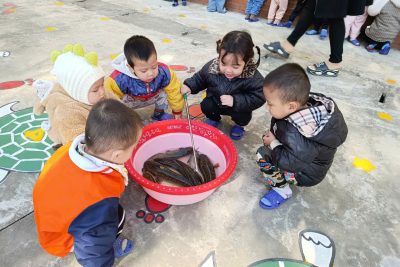 BÀI TUYÊN TRUYỀN HOẠT ĐỘNG CHƠI NGOÀI TRỜI – LỚP NHÀ TRẺ A3