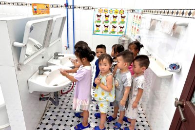 Lớp 3 tuổi B bài tuyên truyền tháng 5 “Phòng bệnh mùa hè cho trẻ”