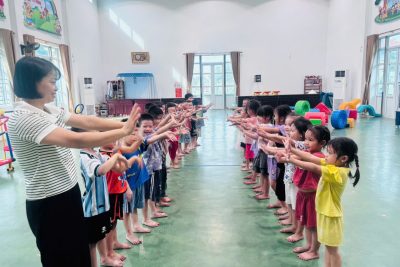 Hoạt động giáo dục phát triển tình cảm, kỹ năng xã hội và thẩm mỹ cho trẻ mẫu giáo 4-5 tuổi trong dịp hè