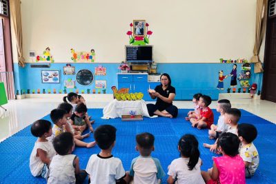 HOẠT ĐỘNG HÈ THÚ VỊ CỦA CÁC BÉ NHÀ TRẺ 24-36 THÁNG TRƯỜNG MẦM NON NGHĨA MINH